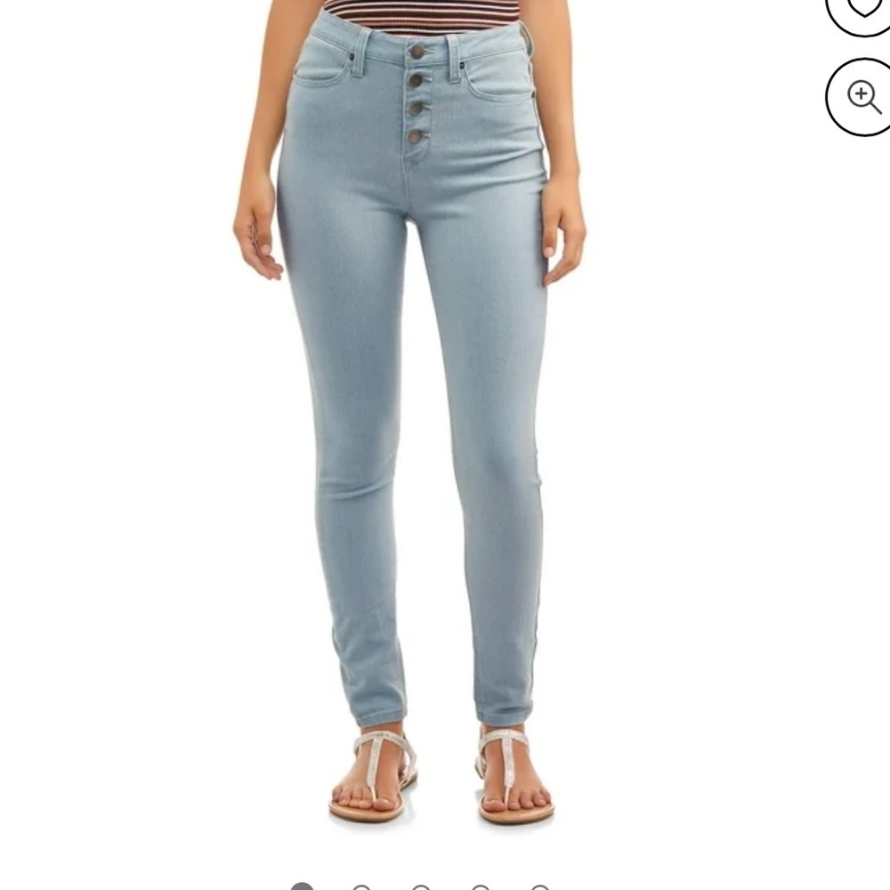 No Boundaries High Rise Skinny Jean